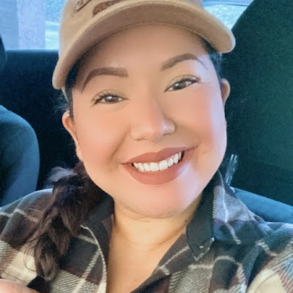Meet your Posher, Daniela